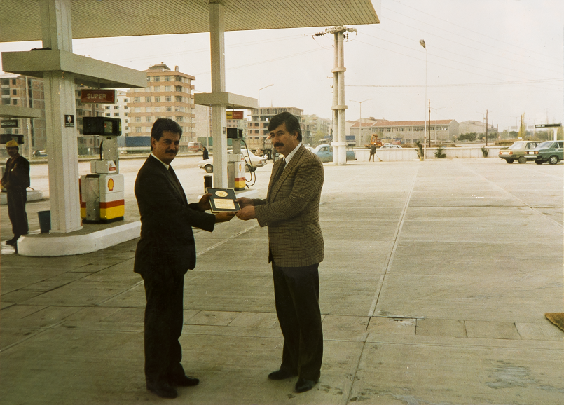 Lassa Bayiliği, Akaryakıt istasyonu işletmeciliğine başlangıç, Koyuncu Şirketler Grubu ilk A.Ş. kuruluşu, Konya MAN Bayiliği